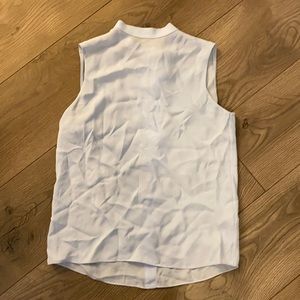 XS Vince Silk Top Gorgeous Light Blue